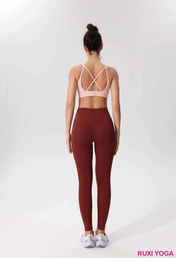بنطال ضيق بقصّة "Cheeky Scrunch Fit" RUXI eg921