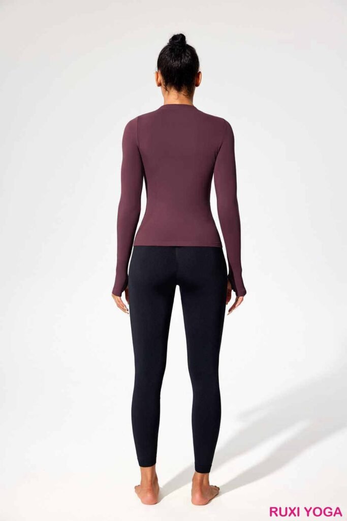 شورت يوغا قصير للنساء حتى منتصف الفخذ RUXI eg3823