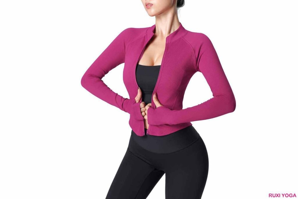 شورت يوغا ذهبي لامع لراحة أثناء ممارسة الأنشطة RUXI eg3791
